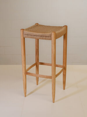 Contour Bar stool